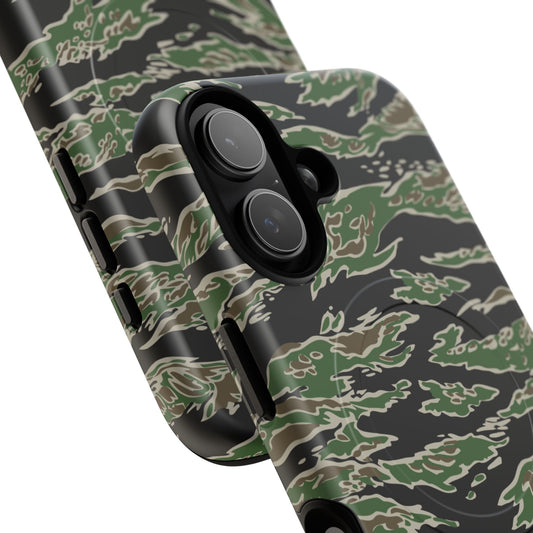Tiger Stripe LLS Camo MagSafe iPhone 17 Field Case