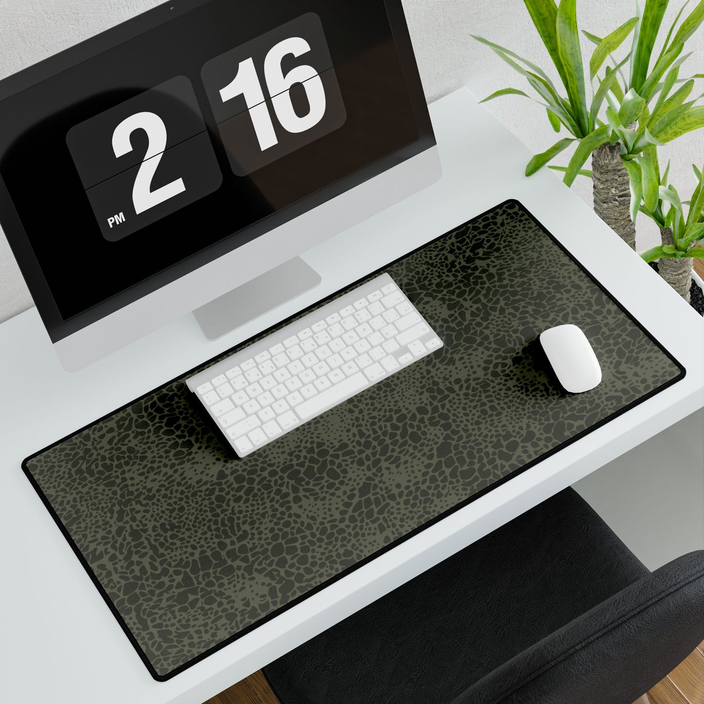 Wz. 89 Puma Camo Desk Mat
