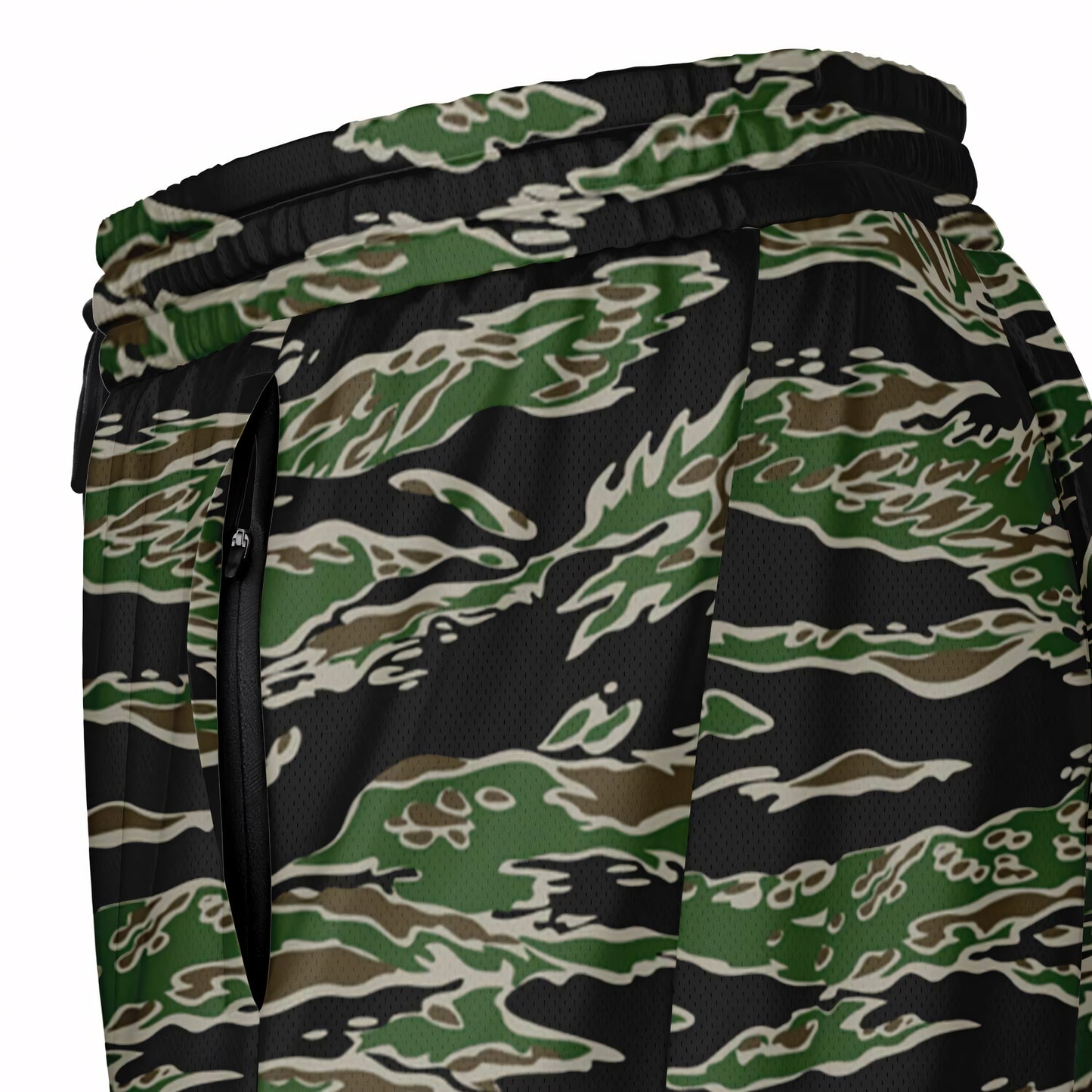 Tiger Stripe LLS Camo Lined Shorts 7" _ Concealing Coloration