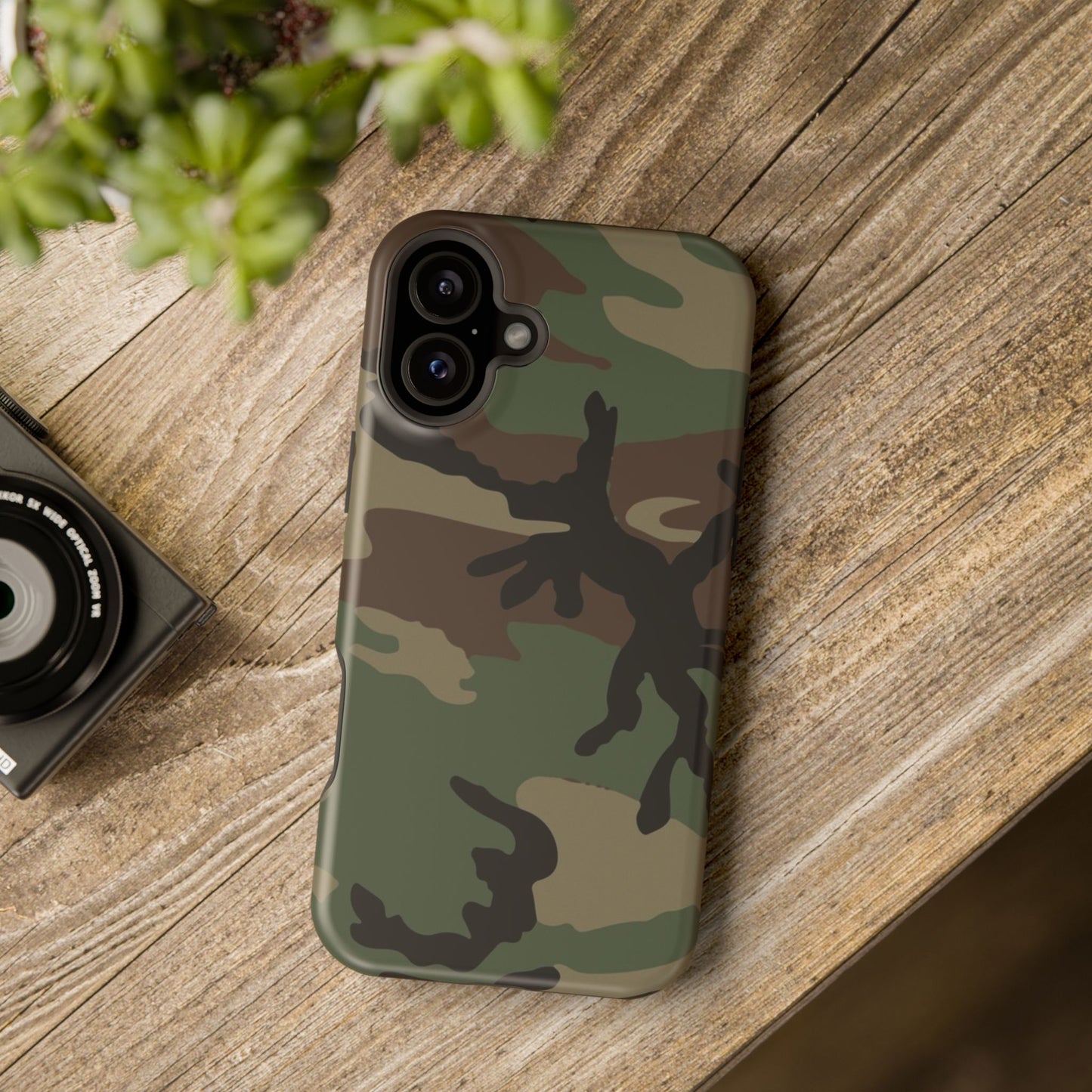 M81 Woodland Camouflage Magsafe iPhone 16 Plus Field Case