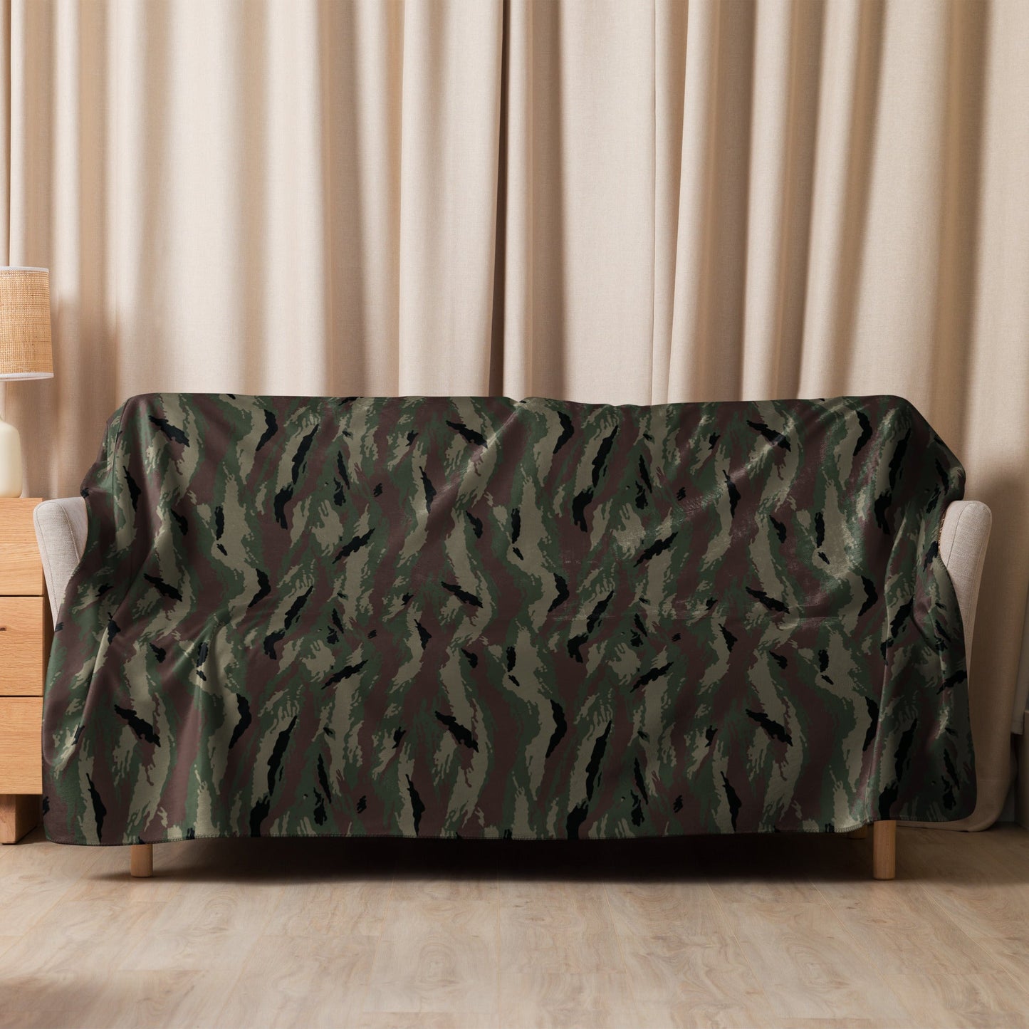 Kamysh Woodland Camo Sherpa blanket 60” × 80” _ Concealing Coloration