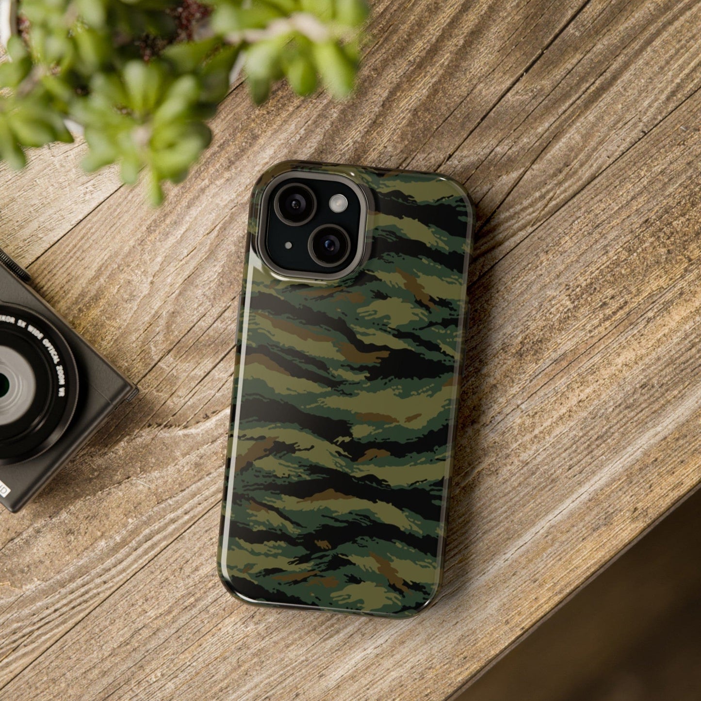 Kamysh Woodland Tigr Camo Magsafe iPhone 15 Field Case _ Concealing Coloration
