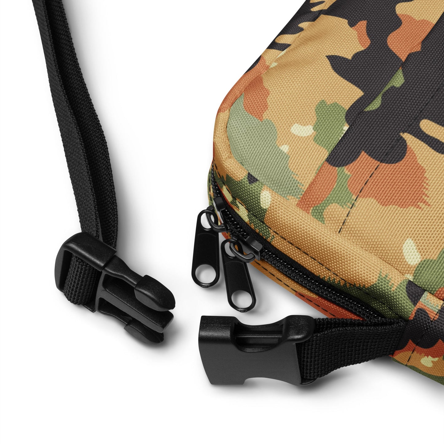 Leibermuster Camo Crossbody Bag _ Concealing Coloration