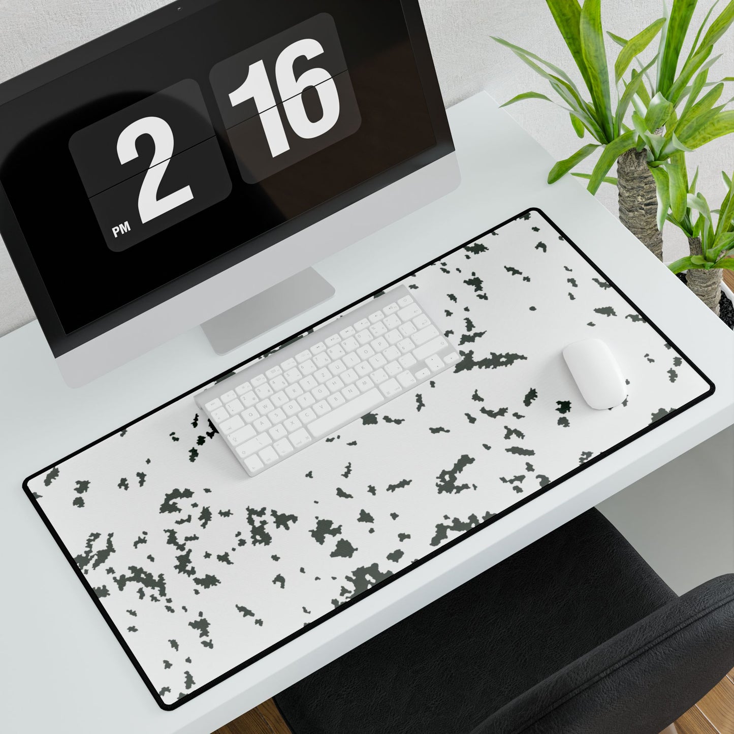 M05 Snow Camo Desk Mat