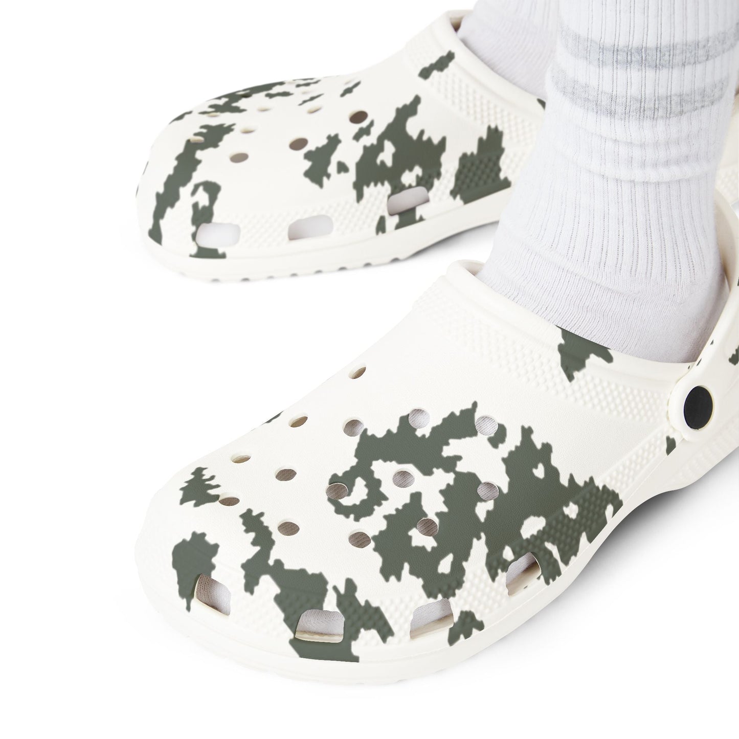 M05 Snow Camo EVA Clog _ Concealing Coloration