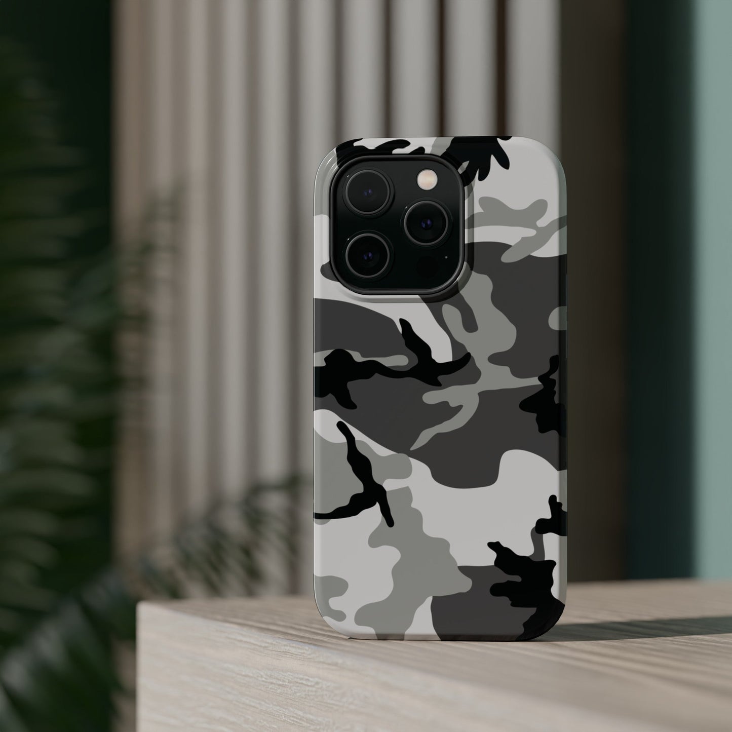 M81 Urban Camo Magsafe iPhone 14 Pro Field Case - Concealing Coloration
