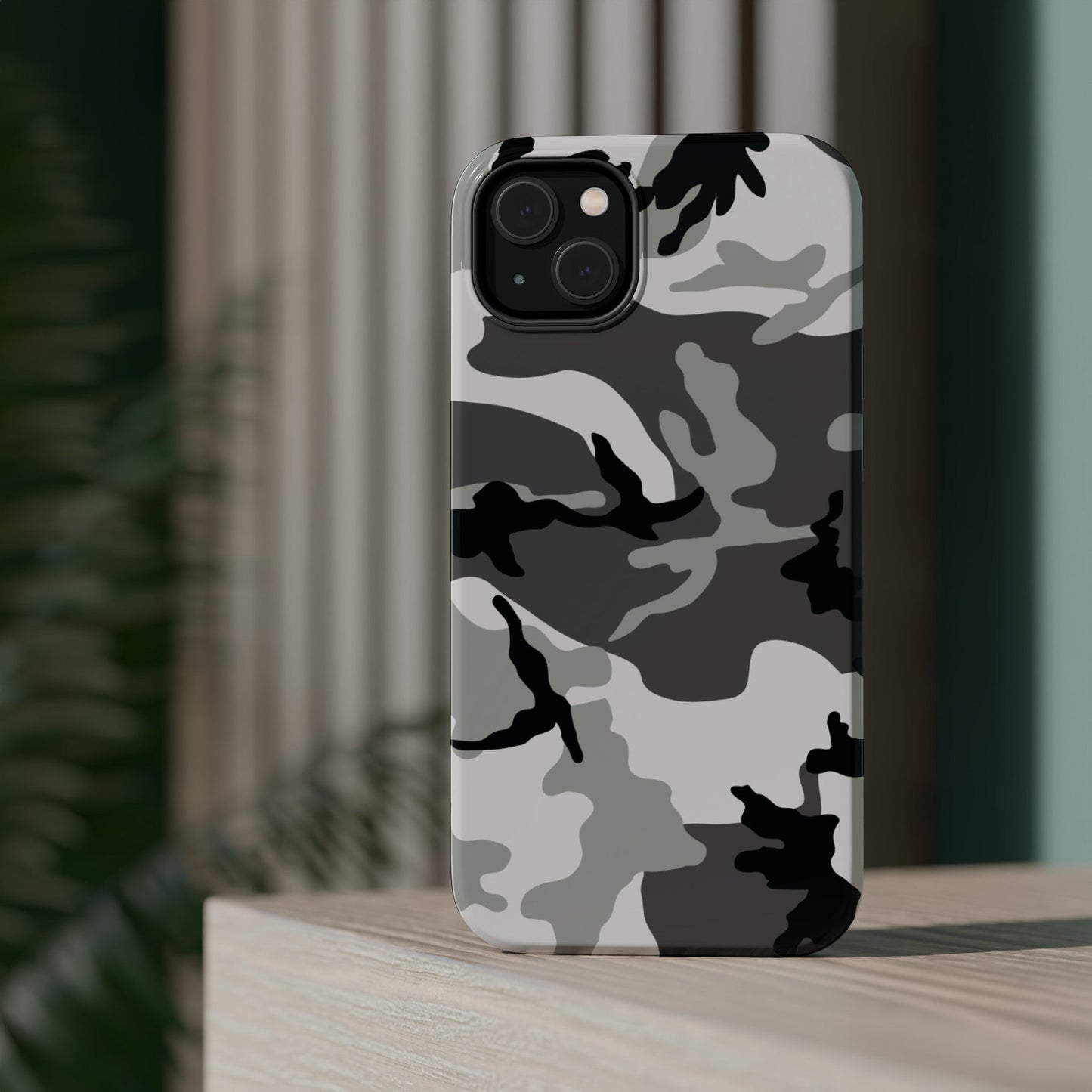 M81 Urban Camo Magsafe iPhone 15 Plus Field Case - Concealing Coloration