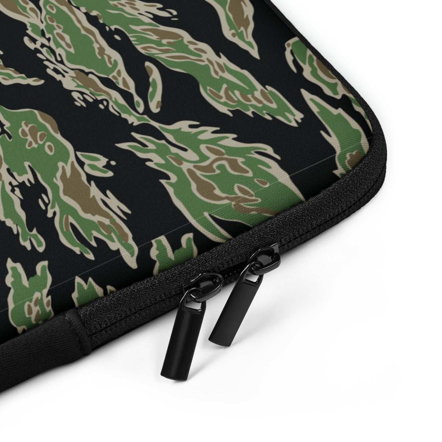 Tiger Stripe LLS Laptop Sleeve _ Concealing Coloration