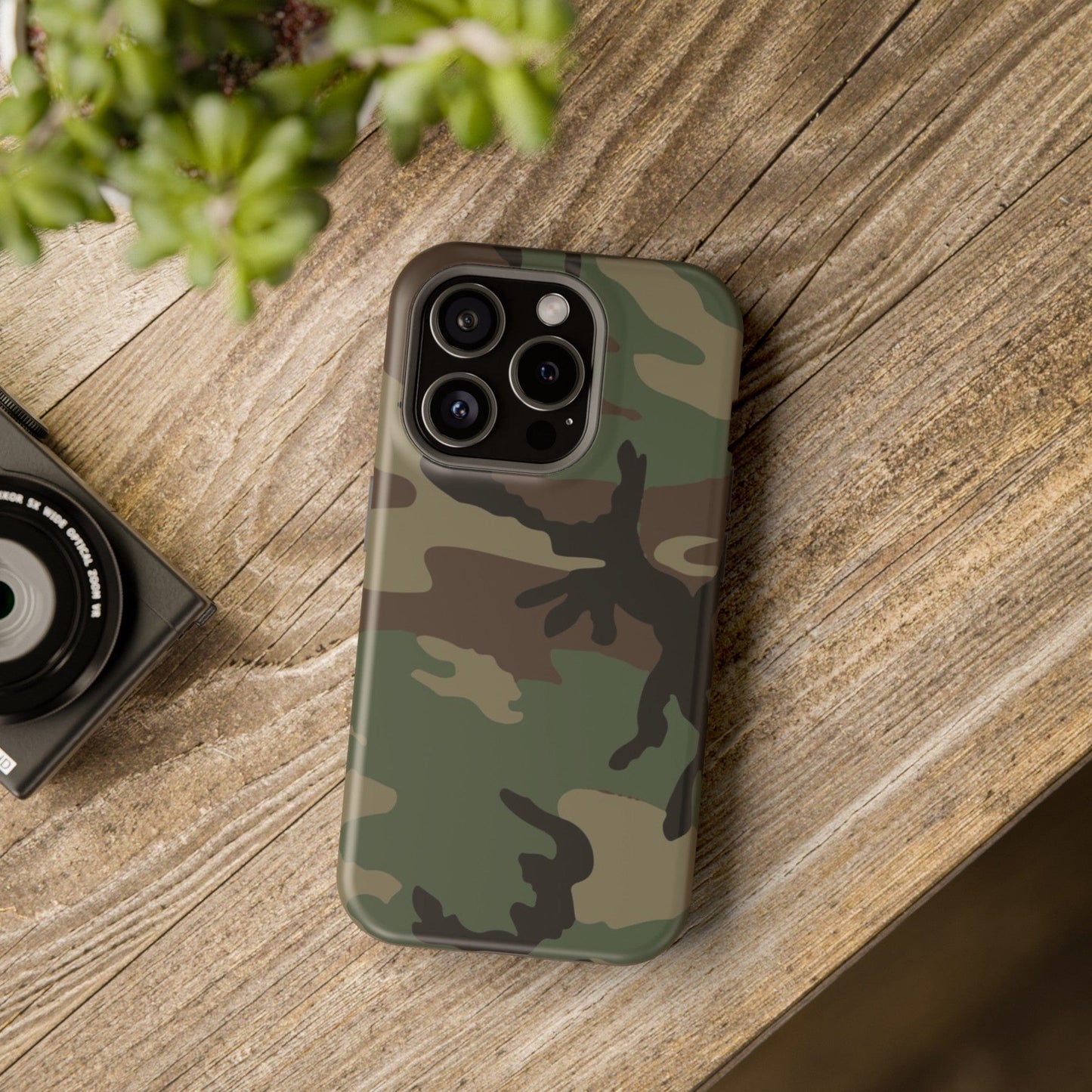 U.S. M81 Woodland Camo Magsafe iPhone 15 Pro Field Case _ Concealing Coloration