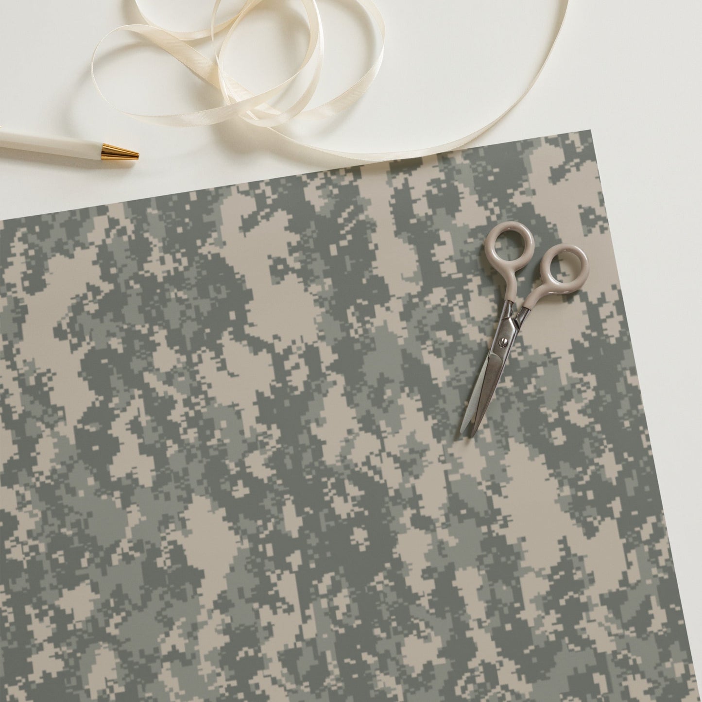 UCP Wrapping paper sheets _ Concealing Coloration