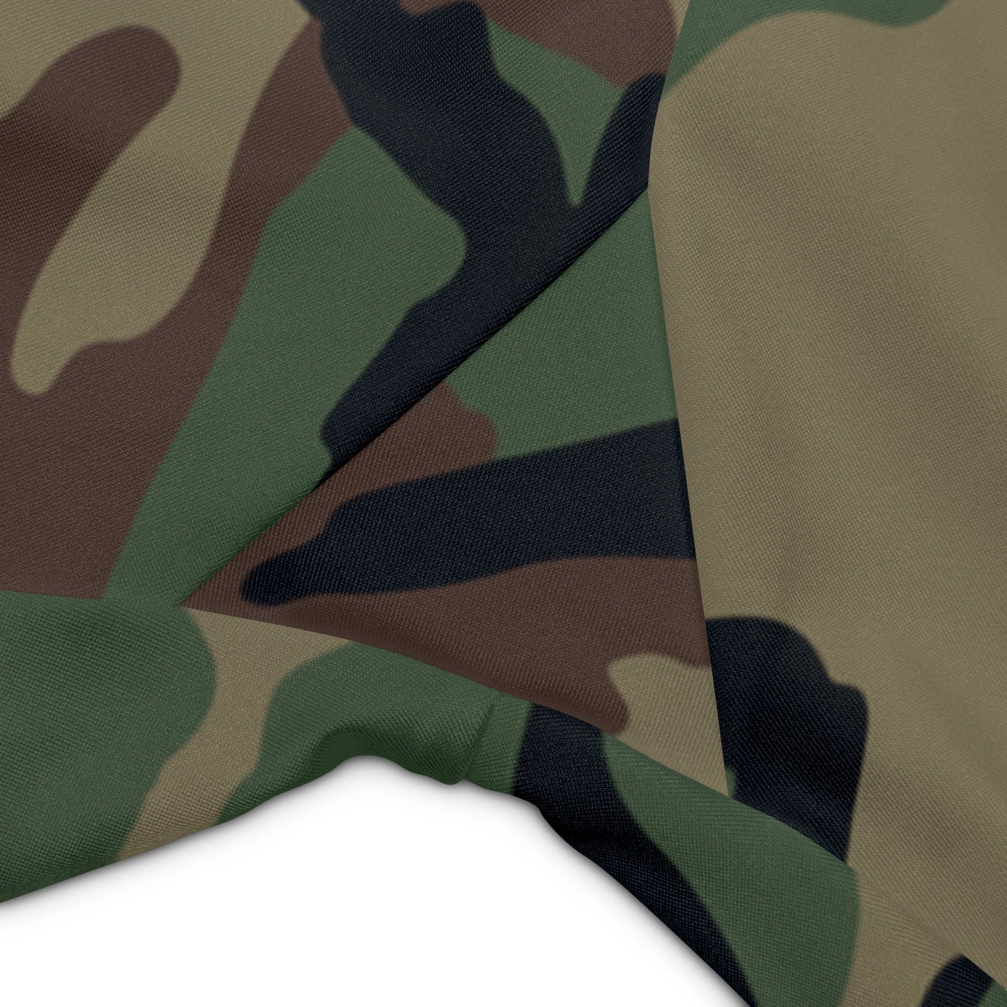 US M81 Woodland Camo High-Rise Bike Shorts _ Concealing Coloration