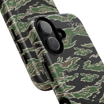 Tiger Stripe LLS Camo MagSafe iPhone 17 Field Case