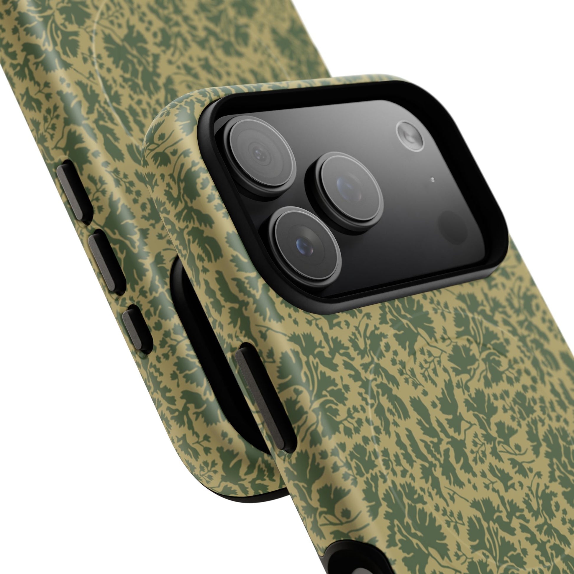 Pietruszka Camo MagSafe iPhone 17 Pro Field Case