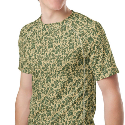 Pietruszka Camo SS Rash Guard _ Concealing Coloration