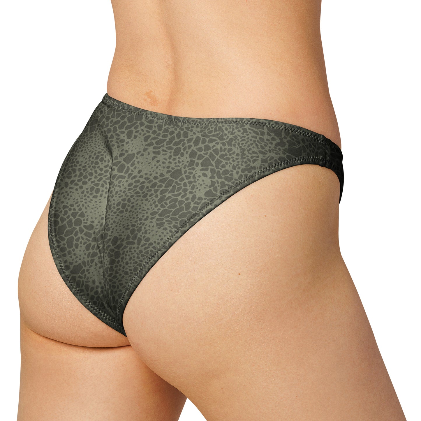 Wz. 89 Puma Camo High-leg Bikini Bottom _ Concealing Coloration