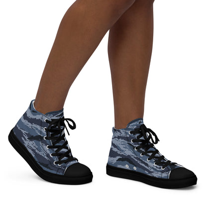 Kamysh Blue Camo Women’s Sneaker Hi, right view.