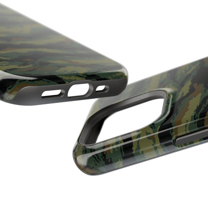 Kamysh Woodland Tigr Camo Magsafe iPhone 15 Pro Field Case _ Concealing Coloration