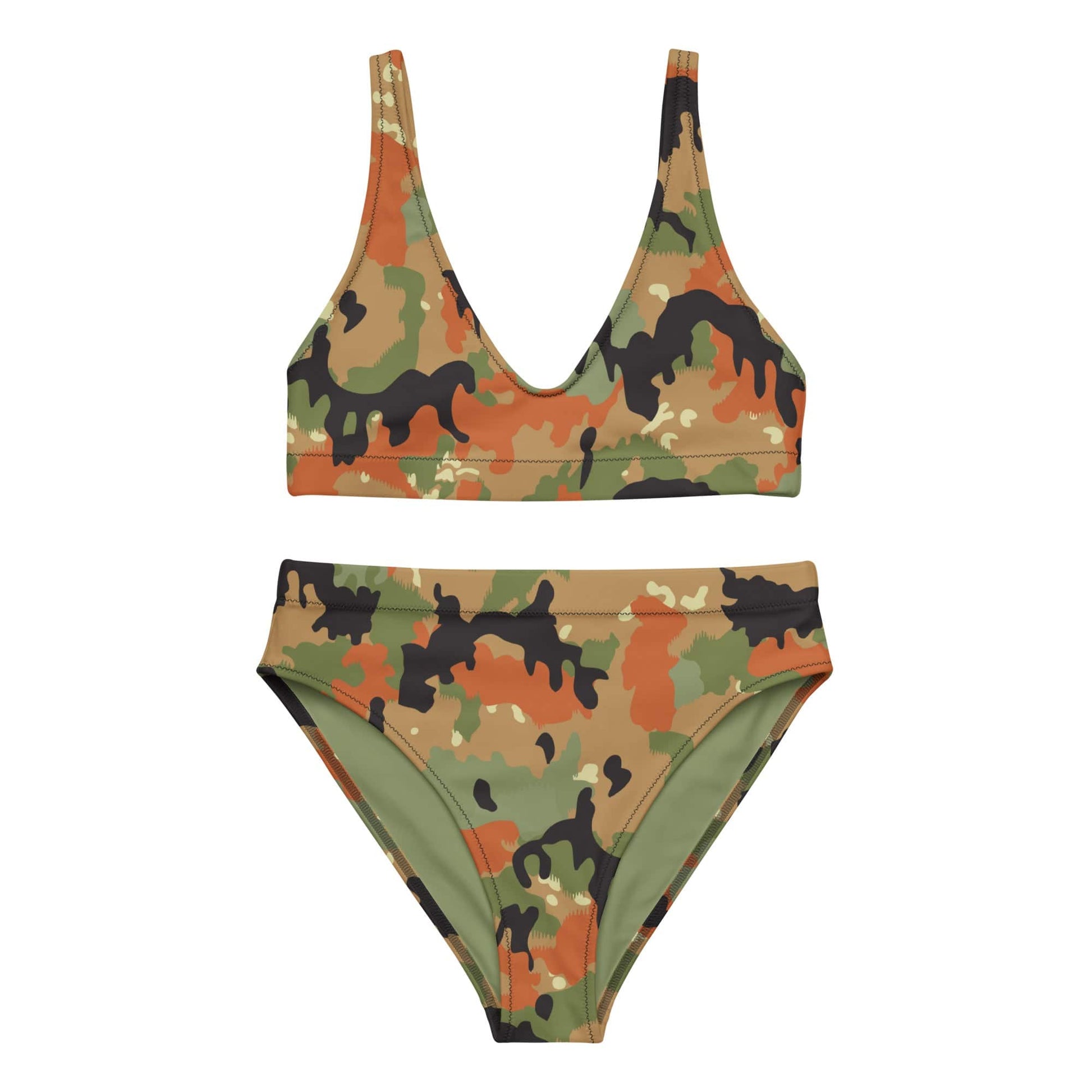 Leibermuster Camo High-Waisted Bikini Set _ Concealing Coloration