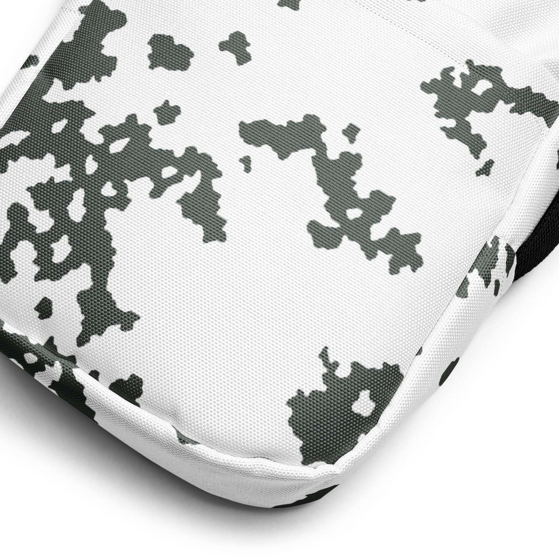 M05 Snow Camo Crossbody Bag _ Concealing Coloration