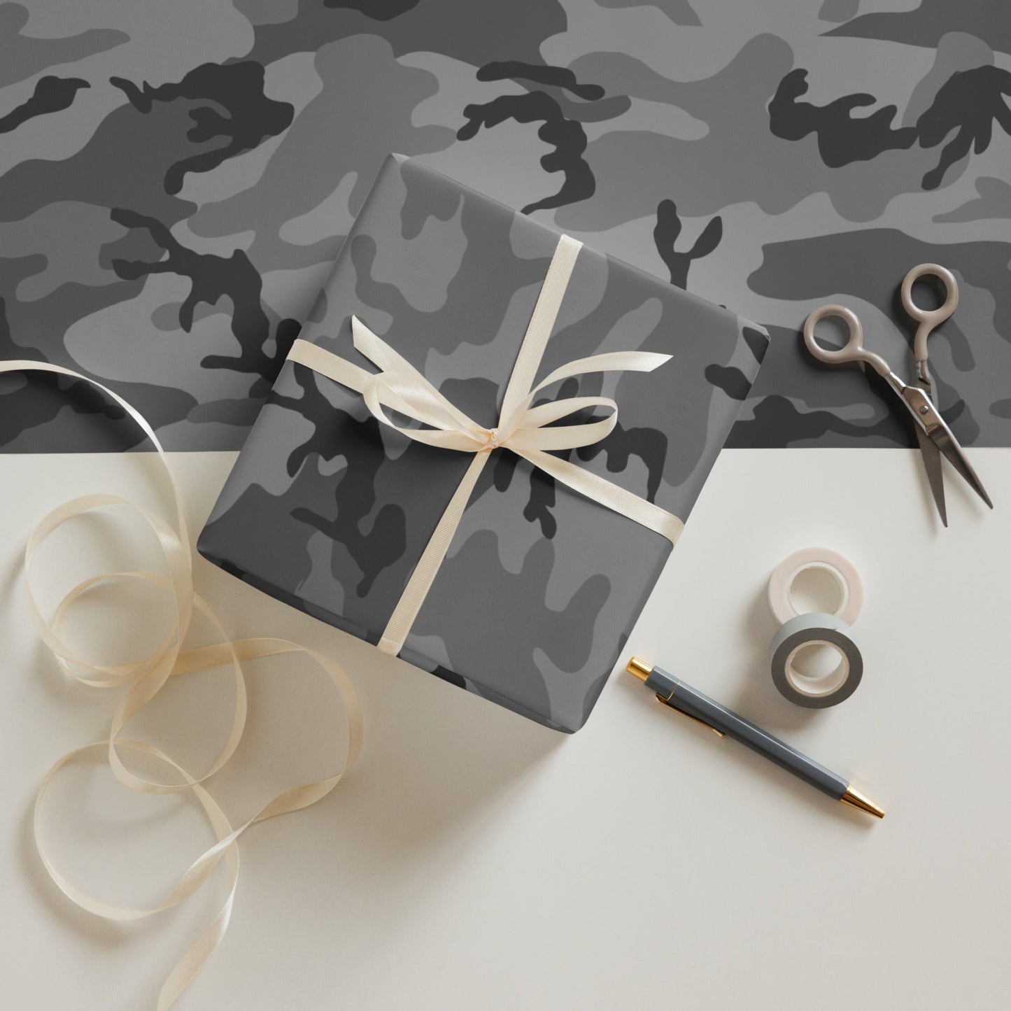 M81 Urban Camo Wrapping Paper - Gray-Dominant _ Concealing Coloration