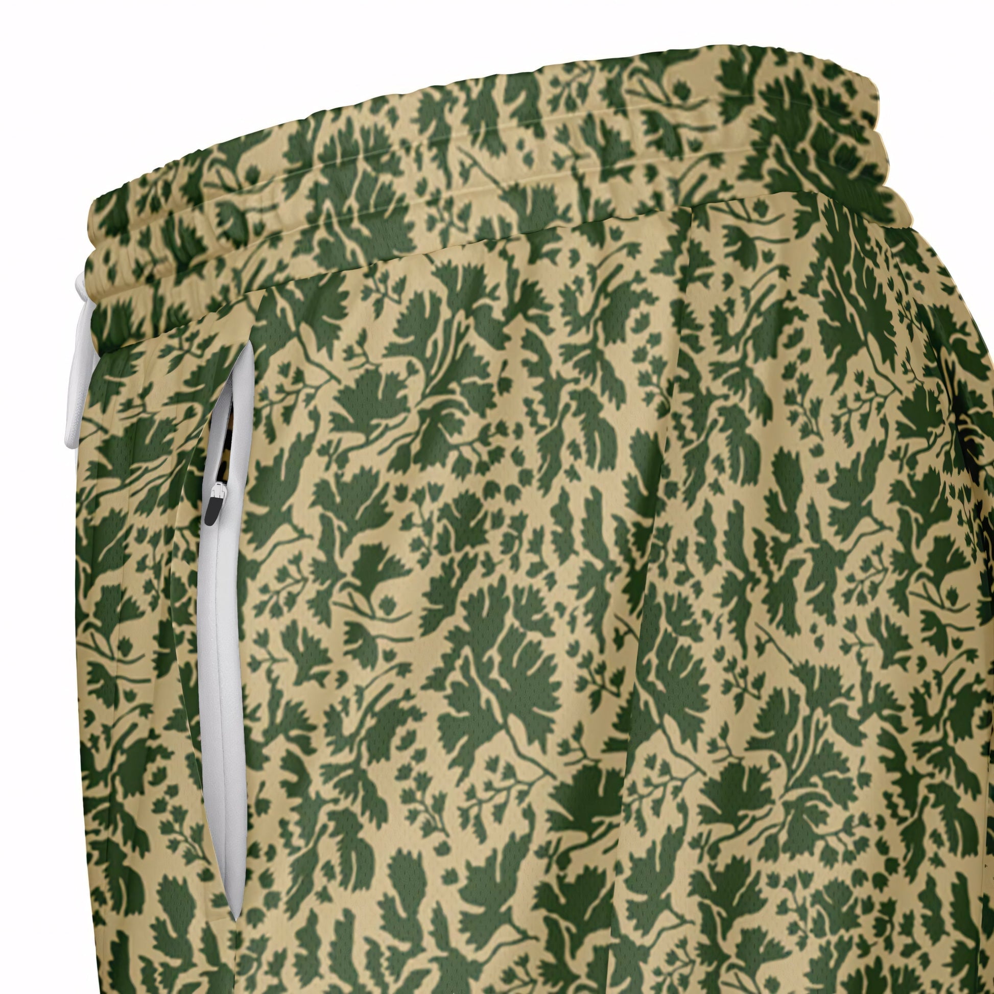 Pietruszka Camo Lined Shorts 7" _ Concealing Coloration