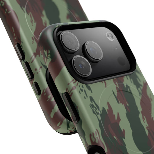 Portuguese Lizard Camo MagSafe iPhone 17 Pro Field Case - close-up