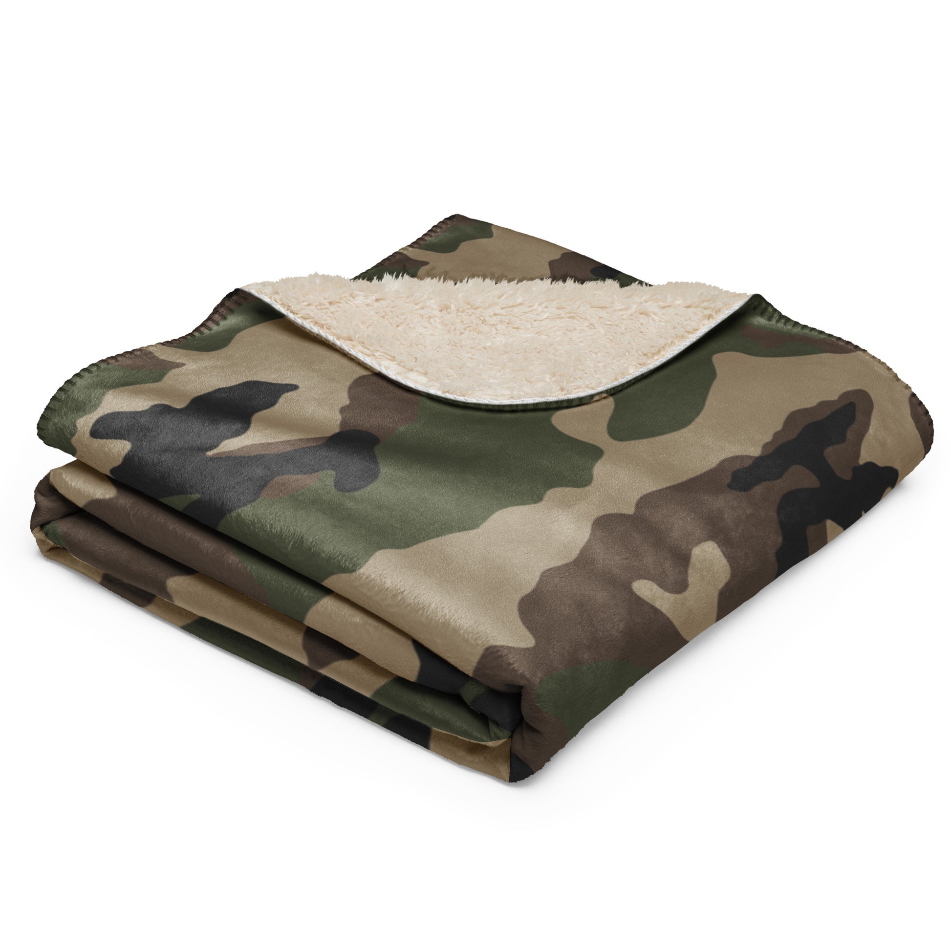 Centre-Europe Camo Sherpa Blanket – 60” × 80”