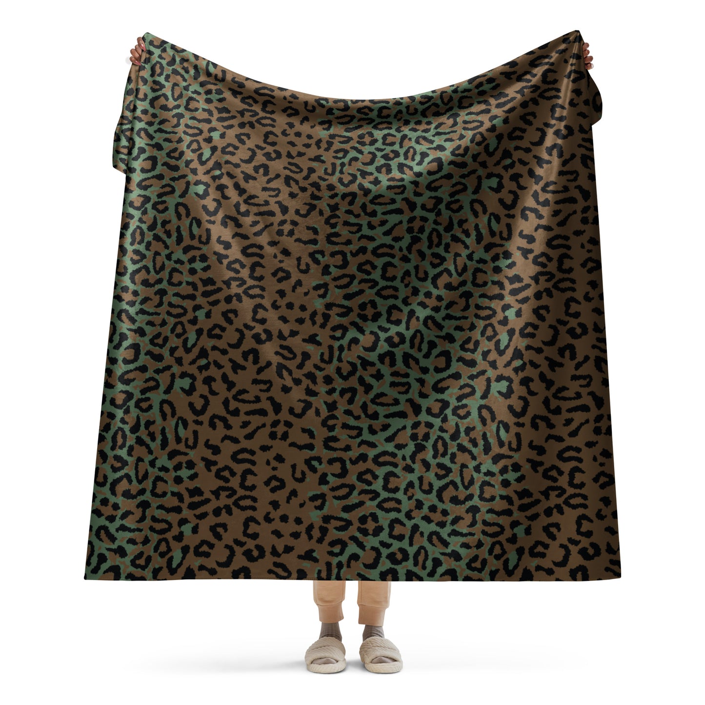 Leopard Spot Camo Sherpa Blanket – 60” × 80”