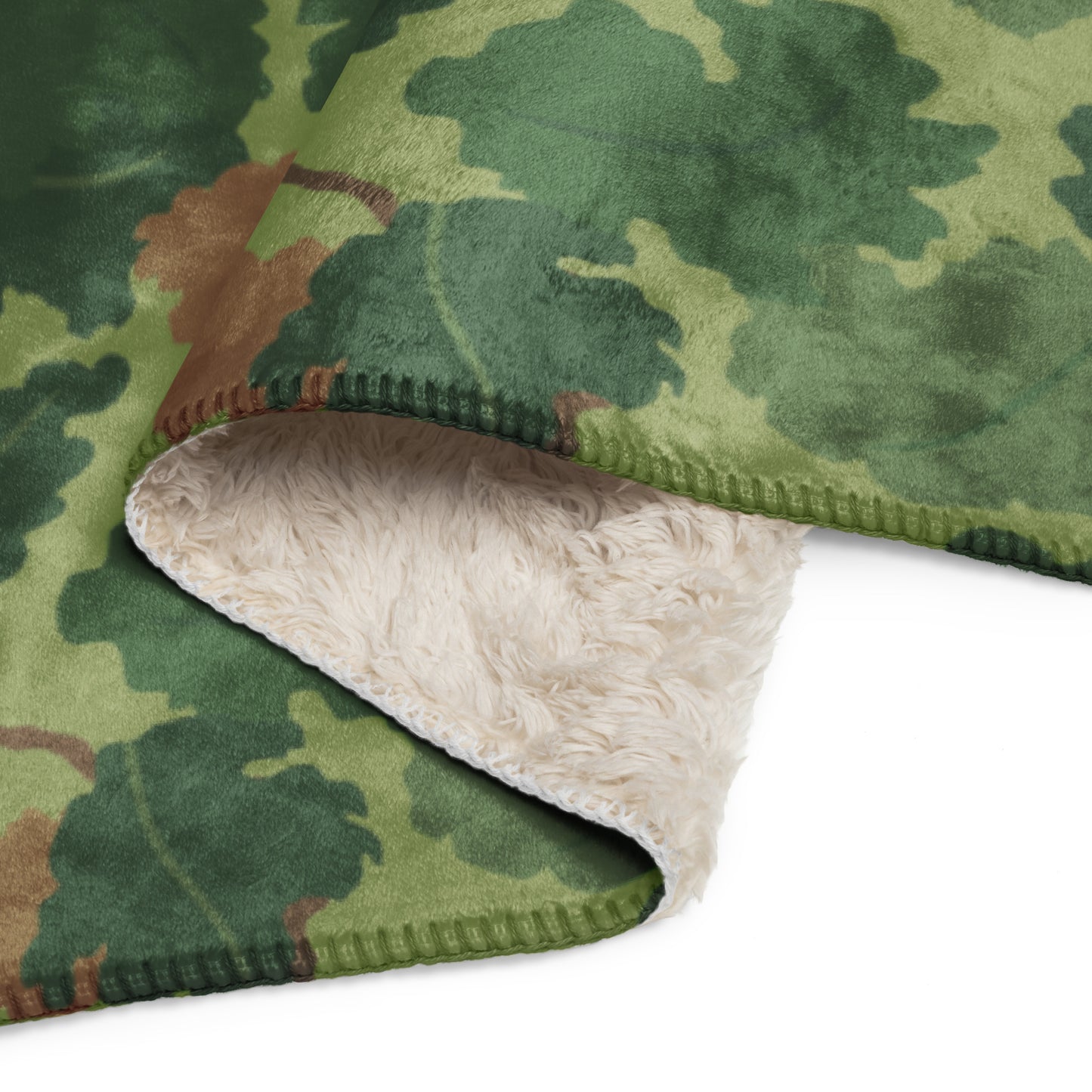 Mitchell Camo Sherpa Blanket – 60” × 80”