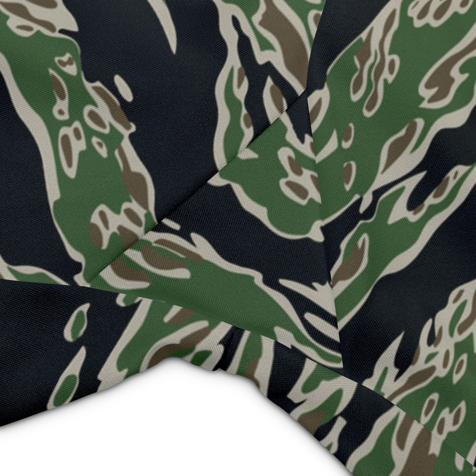 Tiger Stripe LLS Camo High-Rise Bike Shorts - Concealing Coloration