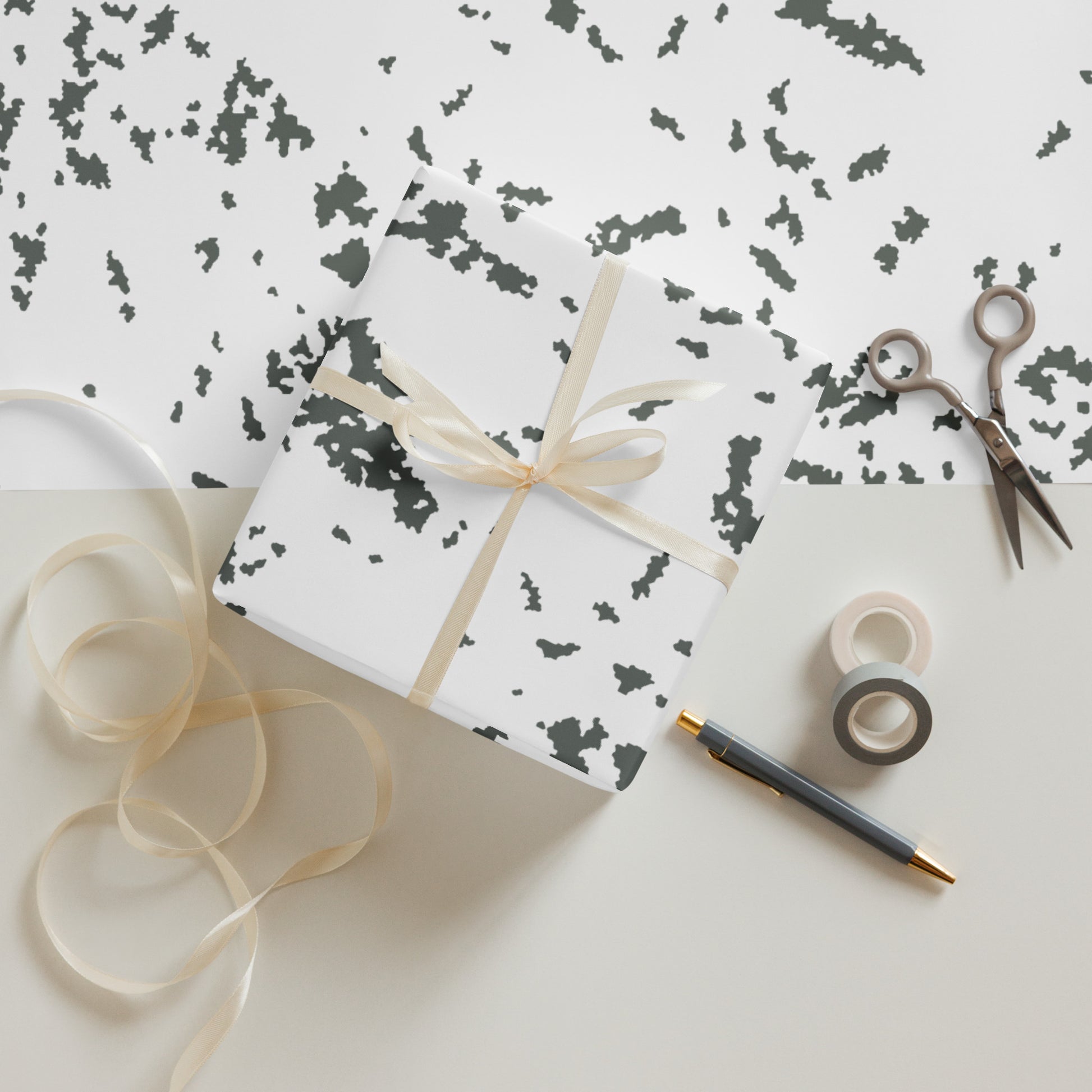 M05 Snow Camo Wrapping Paper